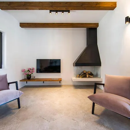 Holiday home Parona *