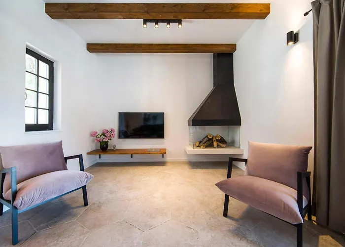 Дом отдыха Parona *