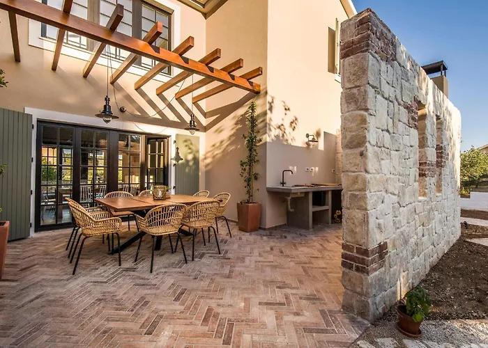 בית נופש Parona זלארין